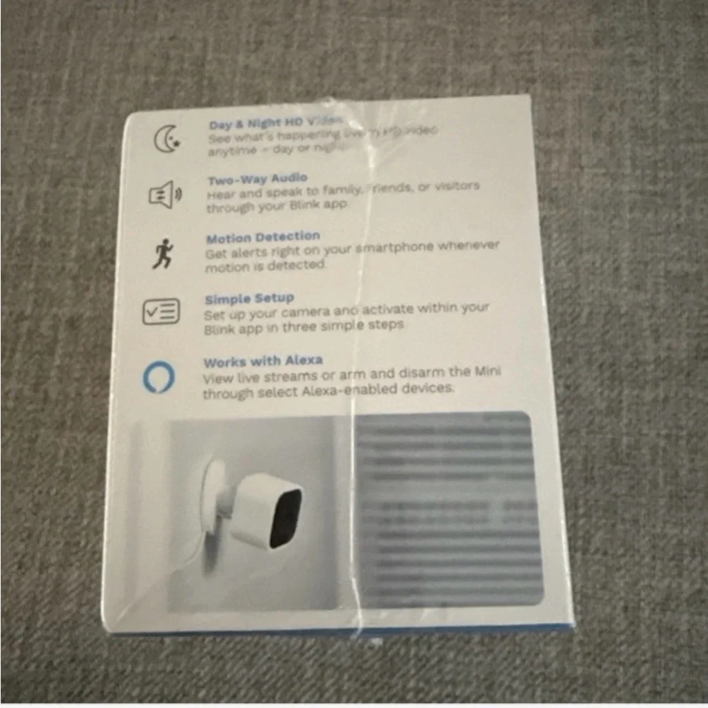 Blink Mini Indoor Plug-In HD Smart Security Camera - White